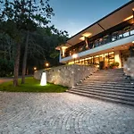 Rossa Luxury & Narechenski Bani