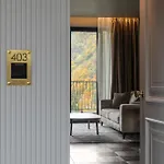 Rossa Luxury & Hotel
