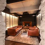 Rossa Luxury &