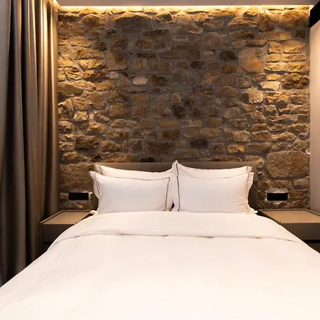 Rossa Luxury & فندق Narechenski Bani