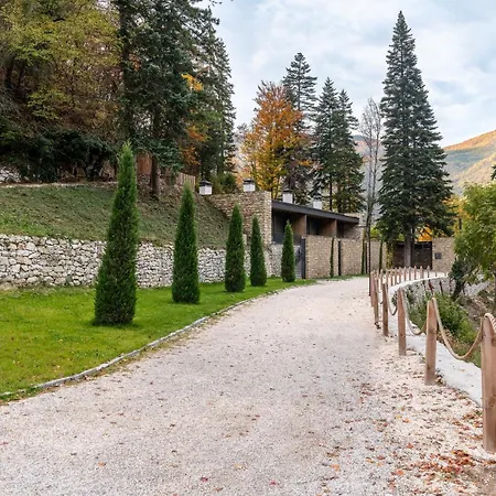 فندق Rossa Luxury &