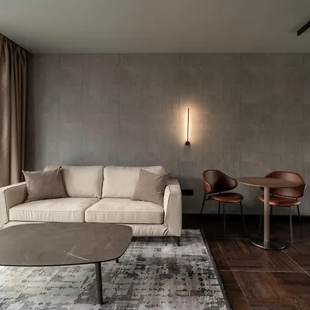 Rossa Luxury & فندق