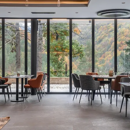 Rossa Luxury & فندق 5*