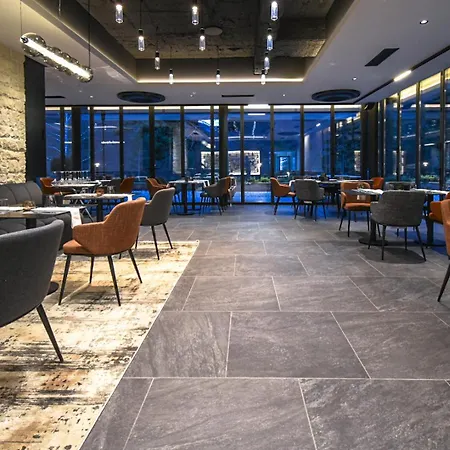 Rossa Luxury & فندق 5*